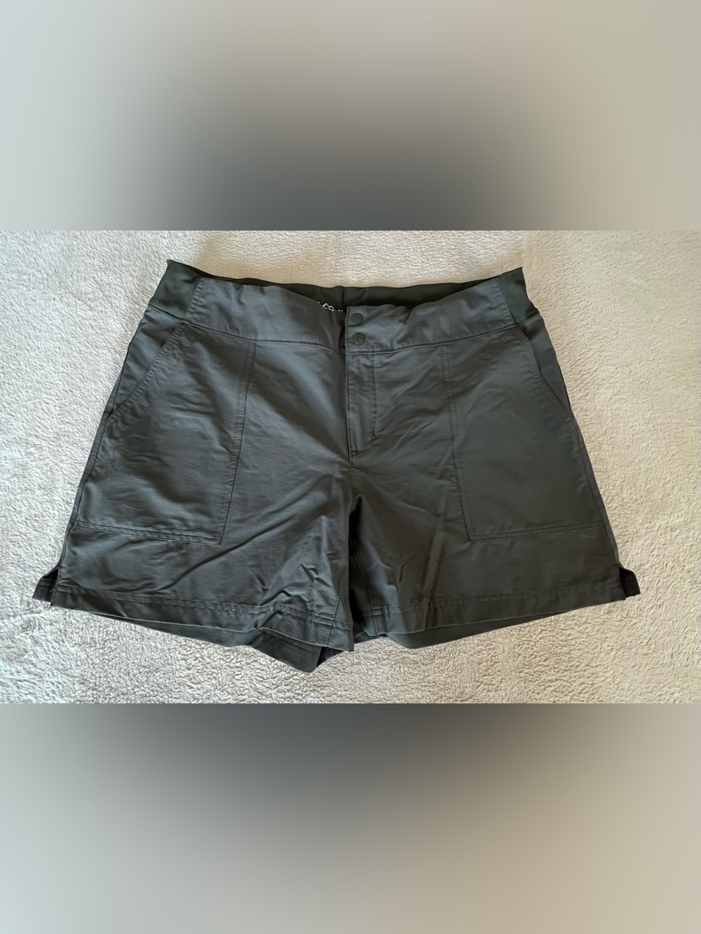 REI Green Woman’s Flat Front Outdoor Shorts